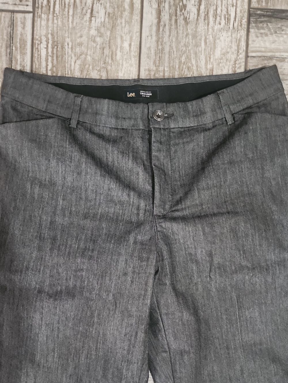 Lee Women's Charcoal Gray Straight-Leg Jeans